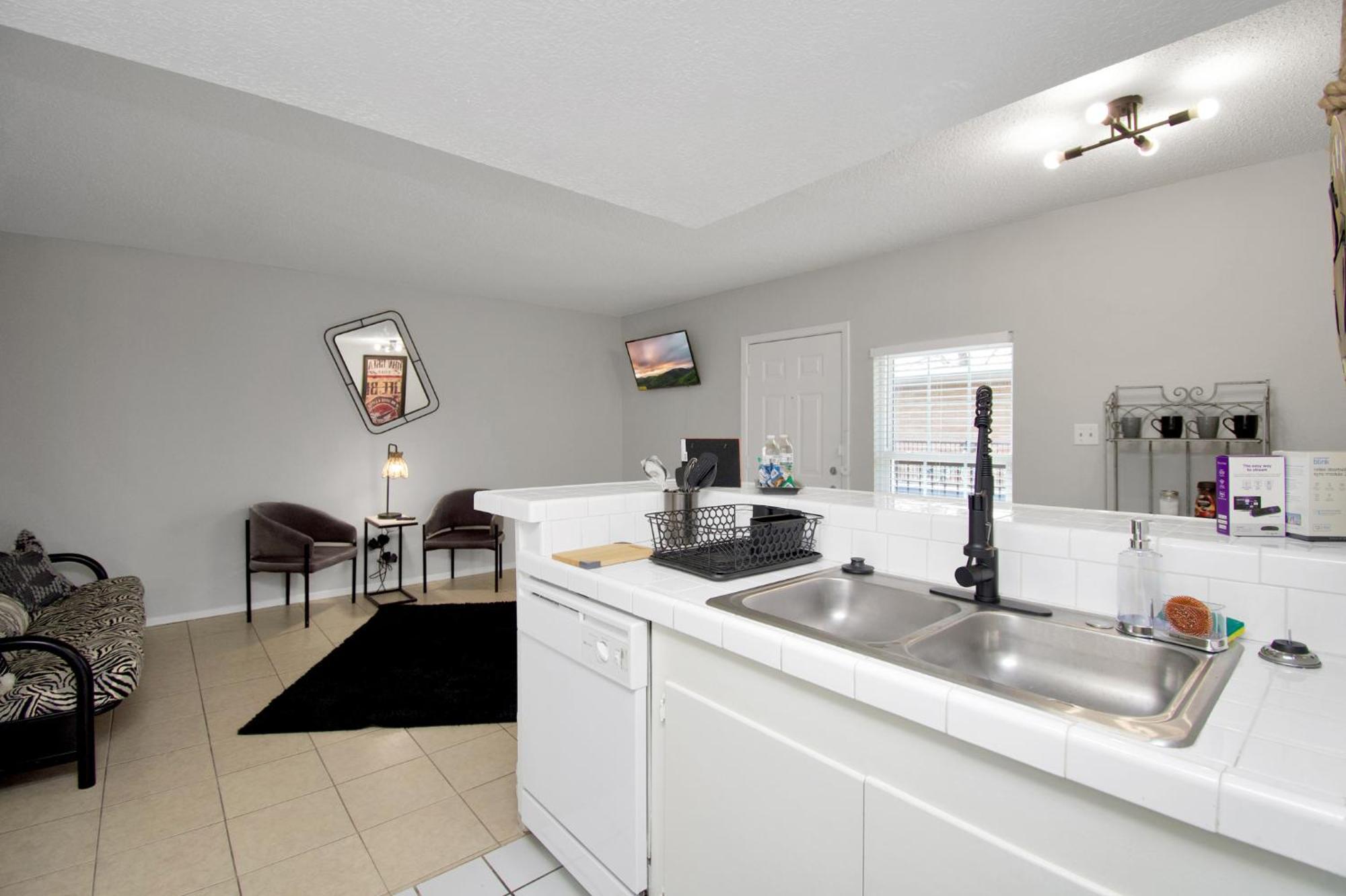 Unique Heights 1Br Apt Sleeps 4 Apartment Houston Exterior photo